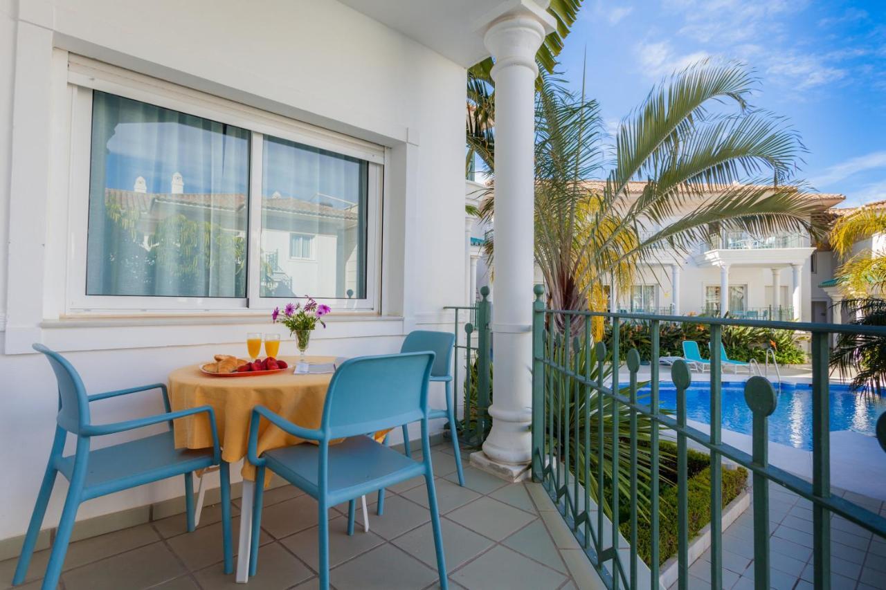 Apartamentos Marina Turquesa Nerja Esterno foto